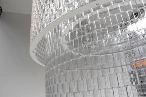 Hand-Crafted-Chandelier-Made-With-8000-Clear-LEGO-Pieces-1